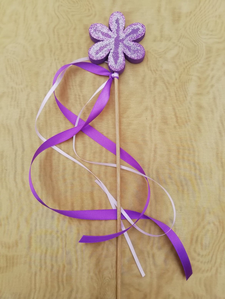 une baguette fleur violette