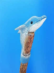 un crayon dauphin de profil